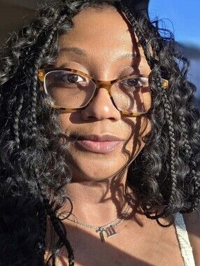 Meet your Posher, Tameka